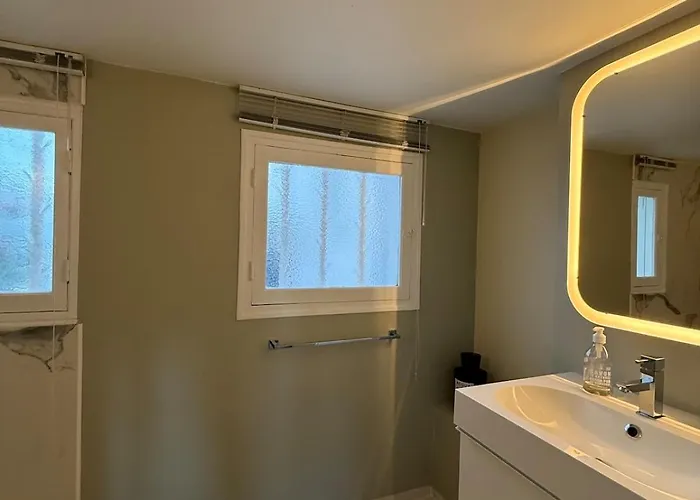 Appartement Le Village Et La Mer, Elegance Et Panorama Avec Parking Prive Saint-Tropez