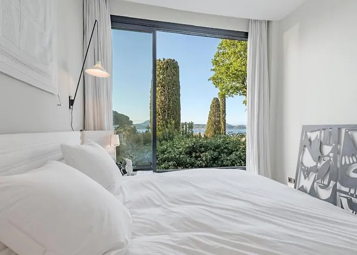 Apartamento Le Village Et La Mer, élégance Et Panorama Saint-Tropez