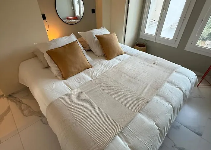 Le Village Et La Mer, Elegance Et Panorama Avec Parking Prive Appartement *